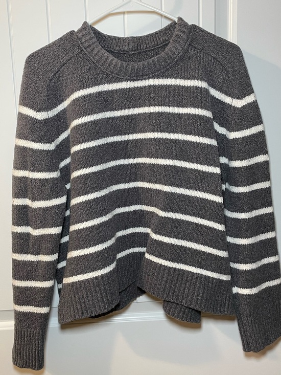 Abercrombie & Fitch Sweaters - Abercrombie & Fitch Madeline Textural Crew Sweater in a Dark Gray Stripes